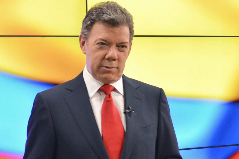 Nobel de la Paz es otorgado al Presidente de Colombia