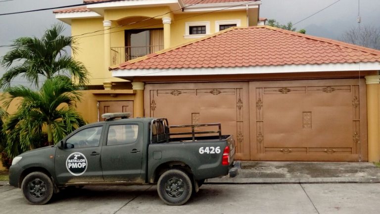 Aseguran dos mansiones ligadas a los Valle Valle en lujosa residencial de San Pedro Sula