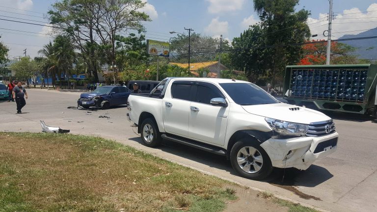 Dos mujeres lesionadas deja choque en barrio Los Andes de San Pedro Sula