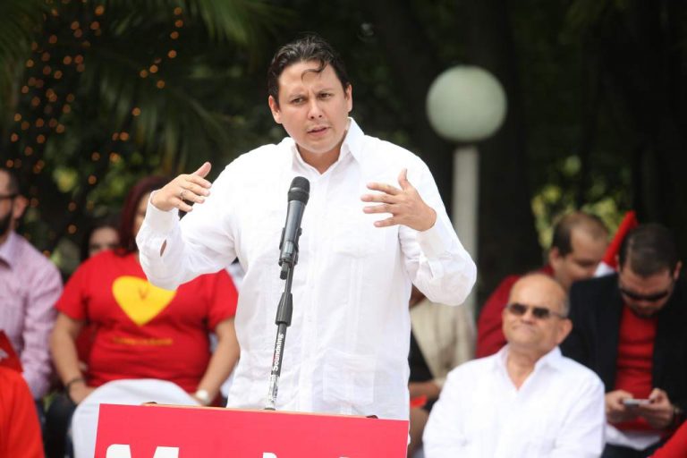 Eduardo Martell a JOH: «¡Este 26 de noviembre te vas porque te vas!»