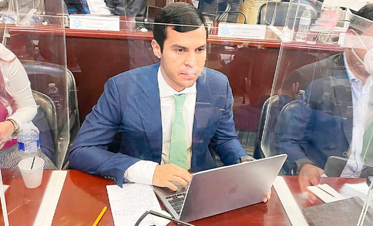 Presentan decreto para derogar el “pacto de impunidad” y revocar las cartas de libertad